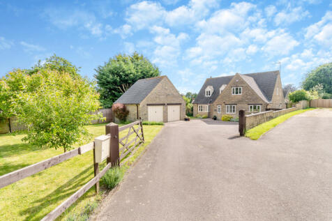 Helmdon Brackley, Northants, NN13 5QA 4 bed detached house for sale