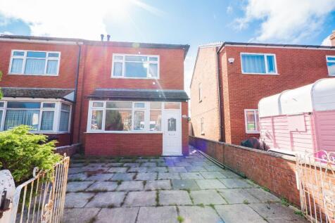 2 bedroom semi-detached house for sale