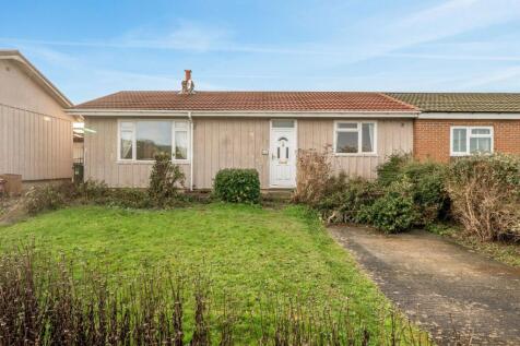 3 bedroom semi-detached bungalow for sale
