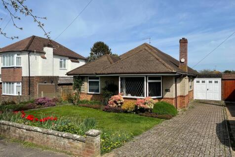 Grand Avenue, Hassocks, BN6 3 bed detached bungalow for sale