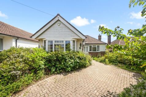 Mackie Avenue, Hassocks, BN6 2 bed detached bungalow for sale