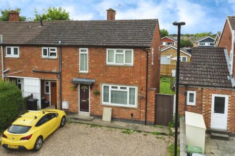 St Stephens Square, Foxwood, York, YO24 3 bed terraced house for sale
