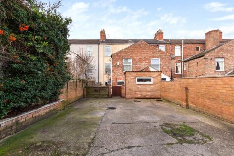Trinity Street, Gainsborough, DN21 4 bed terraced house for sale
