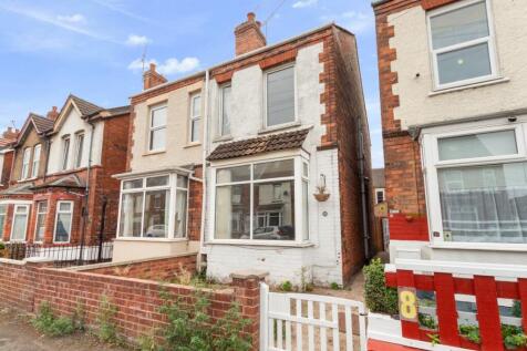 Melrose Road, Gainsborough, DN21 2 bed semi