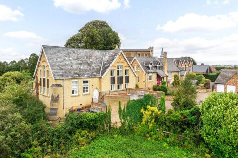 Church Street, Shillington, Hitchin... 4 bed semi