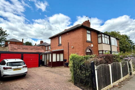 Cross Street, Worsbrough, S70 4BG 3 bed semi