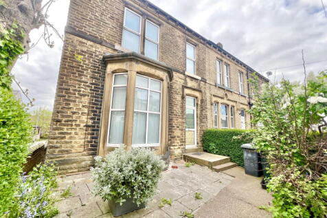 Broomfield Road, Marsh, HD1 4QD 4 bed end of terrace house for sale