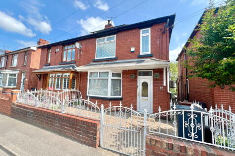 Upper Sheffield Road, Barnsley, S70 4PR 3 bed semi