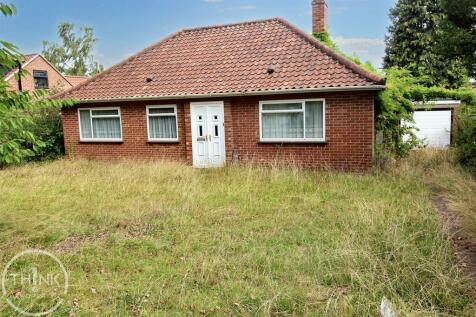 2 bedroom detached bungalow for sale