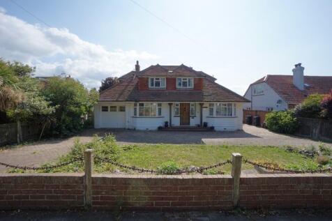 4 bedroom detached bungalow for sale