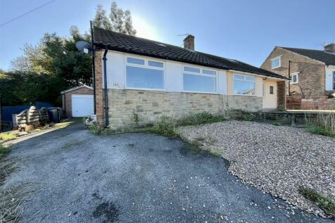 3 bedroom semi-detached bungalow for sale