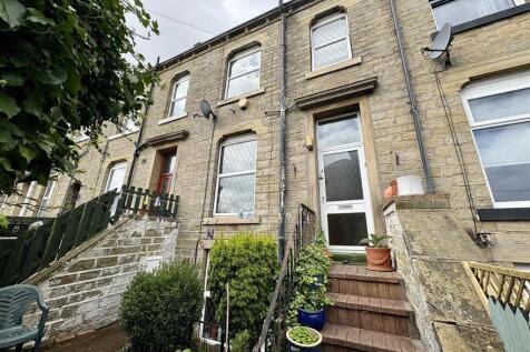 Savile Road, Elland 2 bed terraced house for sale