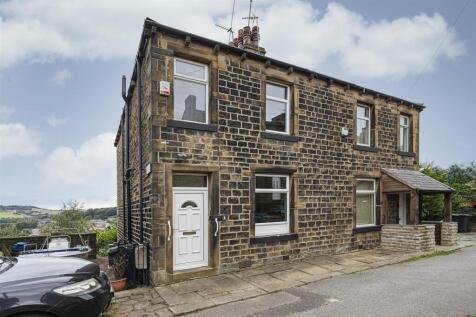 Height Green, Sowerby Bridge 3 bed semi
