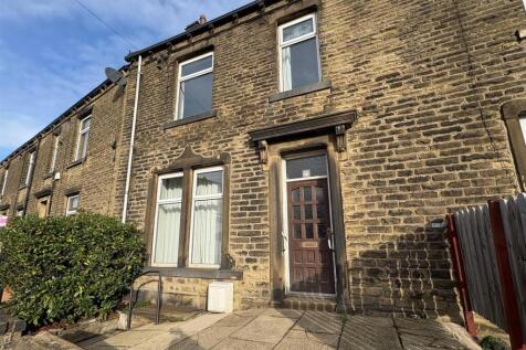 Huddersfield Road, Elland 4 bed terraced house for sale