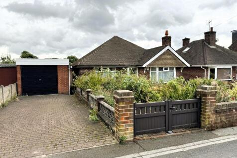 2 bedroom detached bungalow for sale