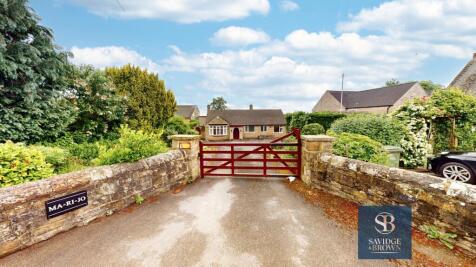 2 bedroom detached bungalow for sale