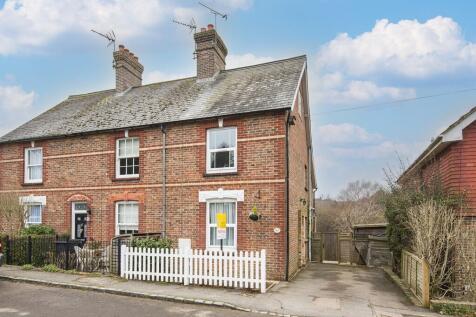 New Road, Rotherfield 3 bed end of terrace house for sale