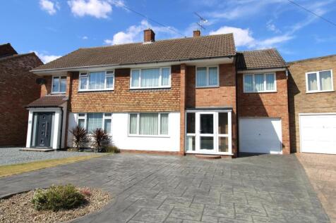 4 bedroom semi-detached house for sale