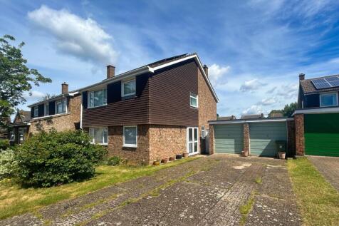 Birch Close, Broom, Biggleswade, SG18 4 bed detached house for sale