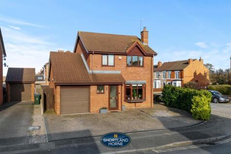 Madeira Croft, Coventry CV5 3 bed detached house for sale