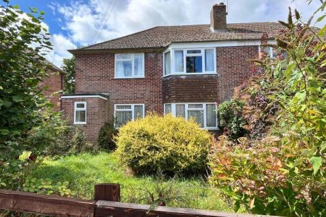 2 bedroom maisonette for sale
