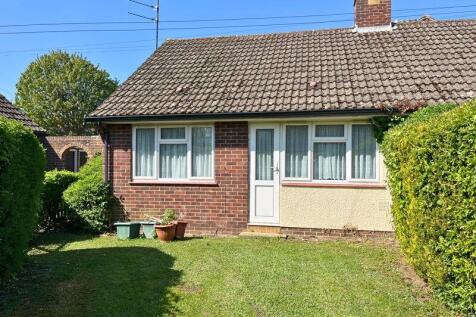 1 bedroom semi-detached bungalow for sale