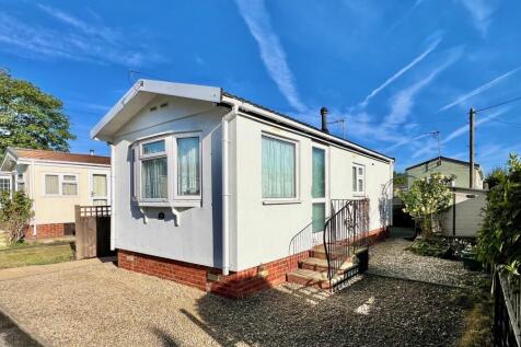 1 bedroom park home for sale