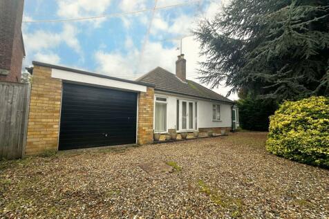 2 bedroom detached bungalow for sale