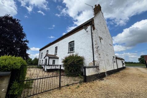 6 bedroom detached house for sale