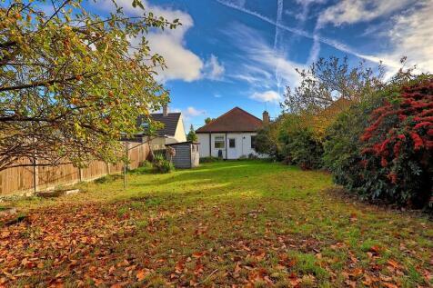 3 bedroom detached bungalow for sale