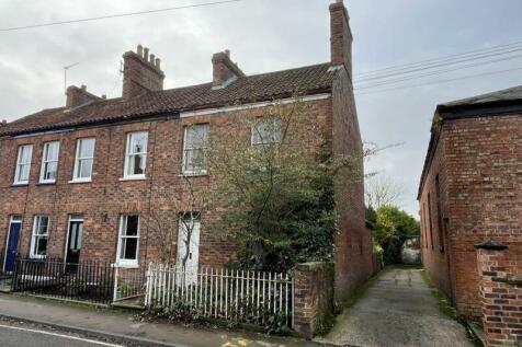 36 Queen Street, Horncastle 2 bed end of terrace house for sale