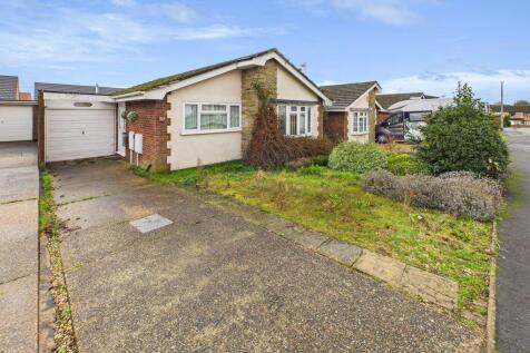 27 Banovallum Gardens, Horncastle 2 bed detached bungalow for sale