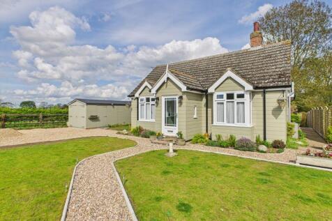 Thorn Cottage, Hagworthingham Road... 3 bed detached bungalow for sale