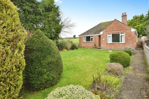 Maddington Street, Shrewton, SP3 4JL 2 bed detached bungalow for sale