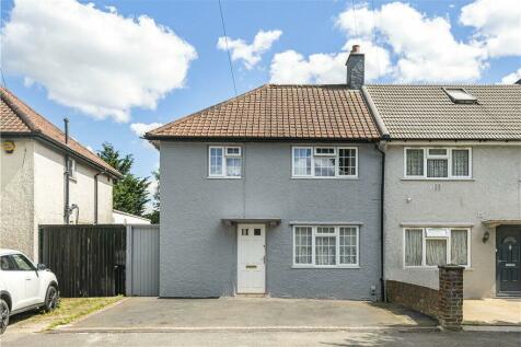 4 bedroom semi-detached house for sale