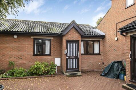 Bletchingley Close, Thornton Heath, CR7 1 bed bungalow for sale