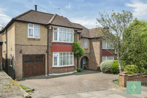 South Lodge Drive, London, N14 5 bed semi