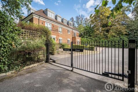 London Road, Sunningdale, Ascot, SL5 2 bed apartment for sale