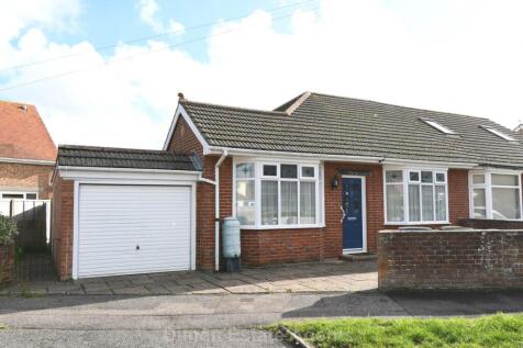 2 bedroom semi-detached bungalow for sale