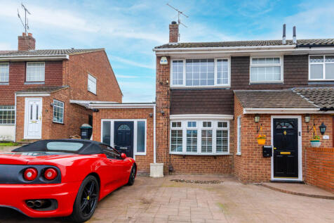 4 bedroom semi-detached house for sale