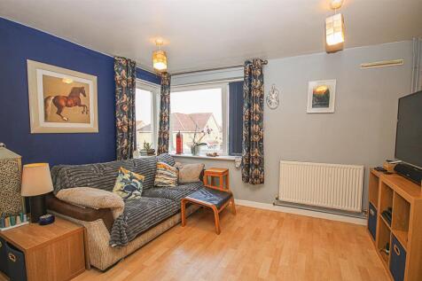 Skeaping Close, Newmarket CB8 2 bed flat for sale