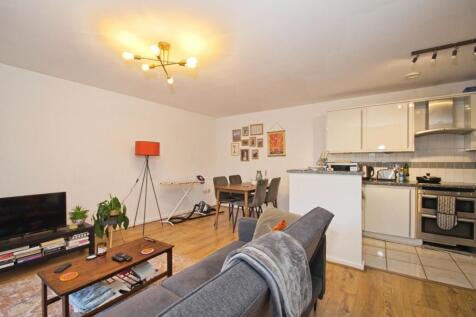1 bedroom flat for sale