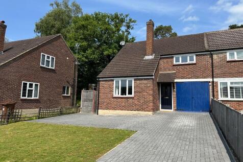 King Edwards Road, Ascot SL5 3 bed semi