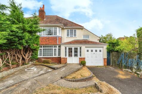 5 bedroom semi-detached house for sale