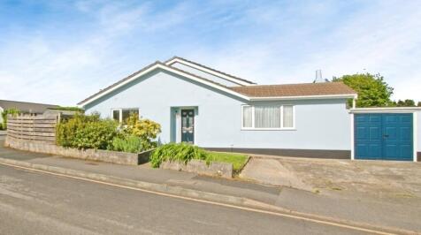 4 bedroom bungalow for sale