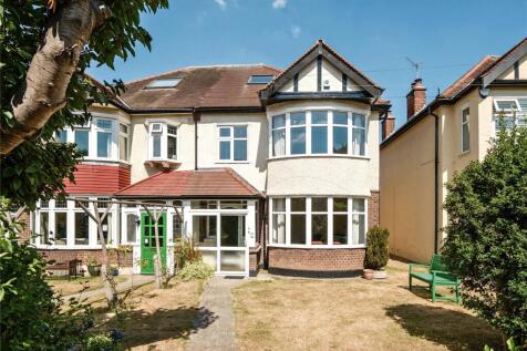 4 bedroom semi-detached house for sale