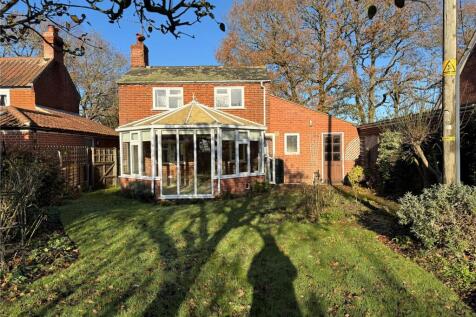 2 bedroom detached house for sale