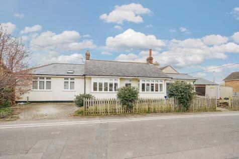 3 bedroom detached bungalow for sale