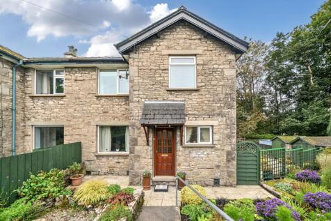 2 bedroom semi-detached house for sale