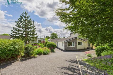 Sycamore Grove, Milnthorpe LA7 4 bed detached bungalow for sale